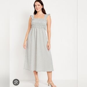 Nwt old navy gingham dress L